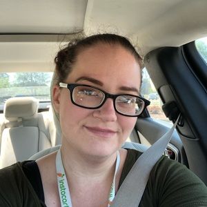 Meet your Posher, April